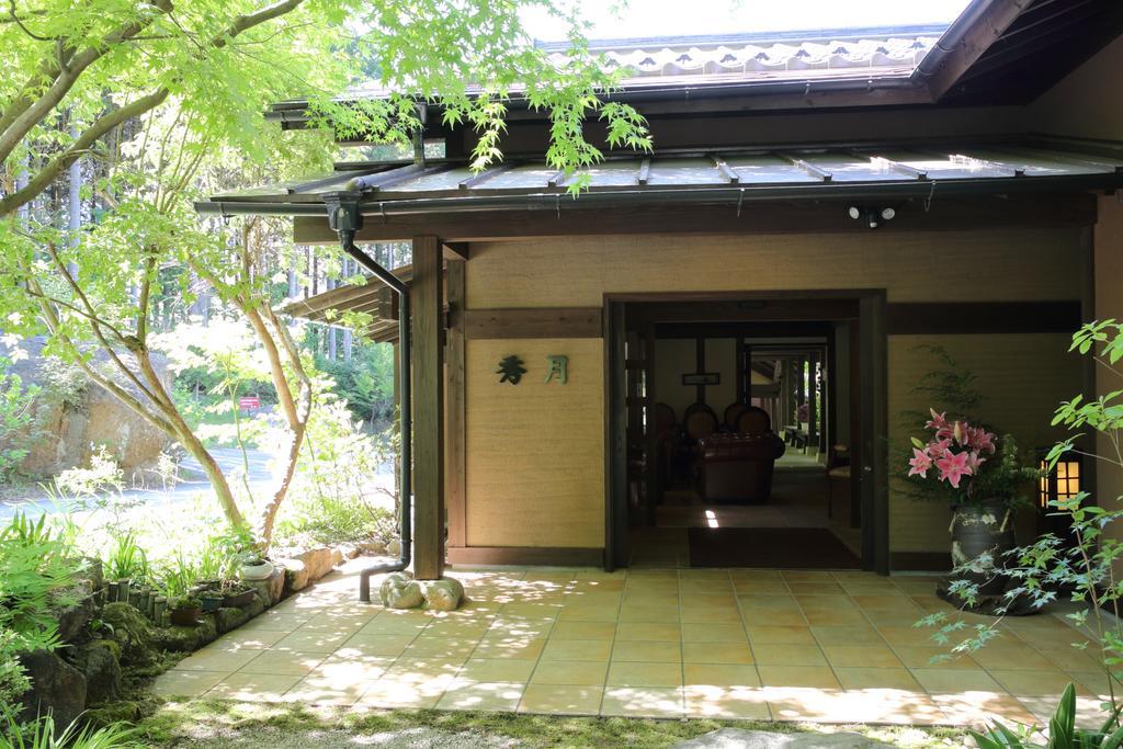 Shugetsu Hotel Kokonoe Buitenkant foto